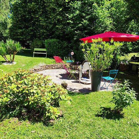 Gite Du Dolmen Classe 3 Epis Villa Blessac Bagian luar foto