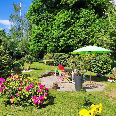 Gite Du Dolmen Classe 3 Epis Villa Blessac Bagian luar foto