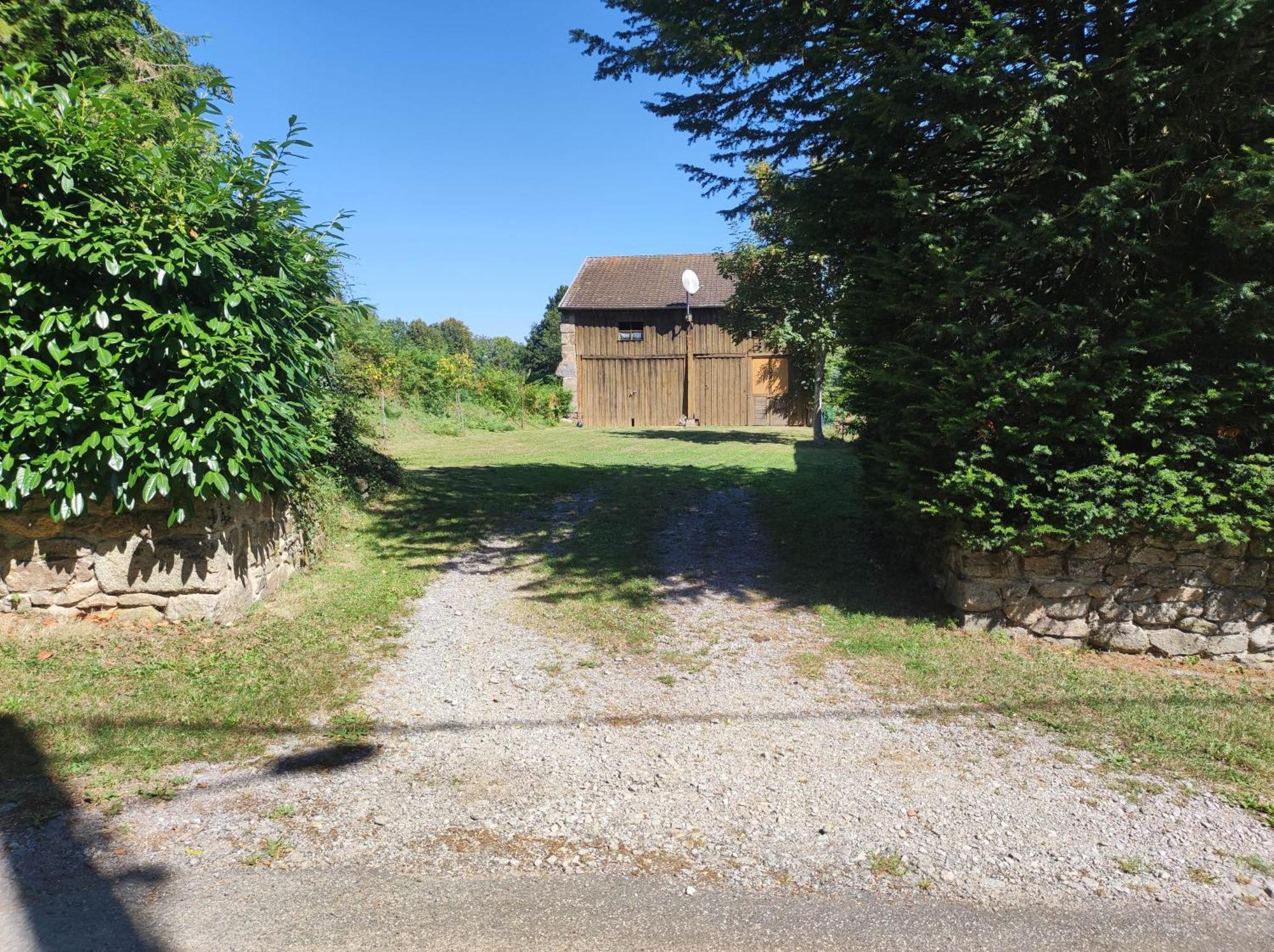 Gite Du Dolmen Classe 3 Epis Villa Blessac Bagian luar foto